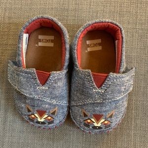 Baby size 3 Fox Chambray TOMs